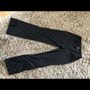 Bootcut athletic pants, stretchy